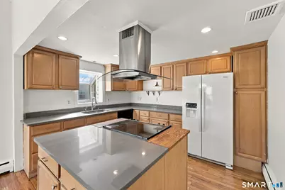 71 Hilldale Road, West Hartford, CT 06117 - Photo 7