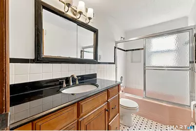 71 Hilldale Road, West Hartford, CT 06117 - Photo 21