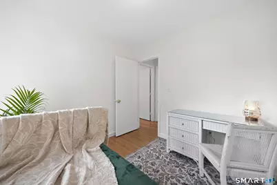 850 Litchfield Turnpike, Bethany, CT 06524 - Photo 21