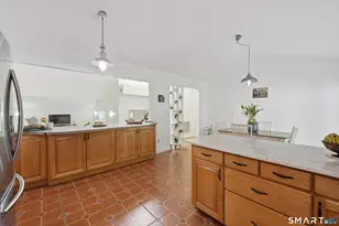 850 Litchfield Turnpike, Bethany, CT 06524 - Photo 13