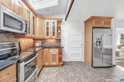 1 Maplewood Avenue, Westport, CT 06880 - Photo 5