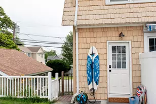 35 Nehantic Dr, East Lyme, CT 06333 - Photo 5