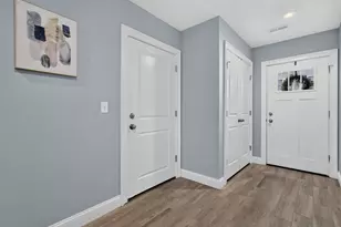 26 Village Crossing, East Lyme, CT 06357 - Photo 3