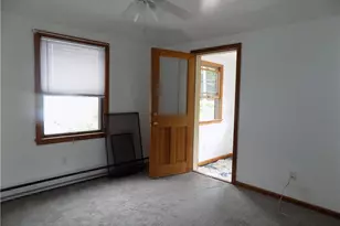 23 Alder St, Bristol, CT 06010 - Photo 7