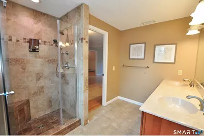 16 Virginia La, Farmington, CT 06085 - Photo 35