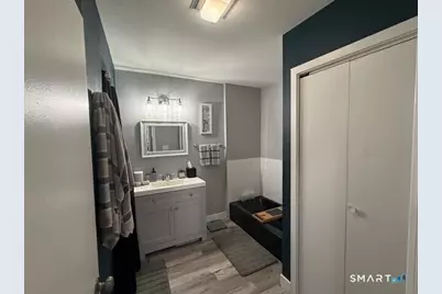 111 Harbour Close Close #111, New Haven, CT 06405 - Photo 17