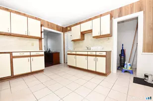 114 Jones Ave, Bridgeport, CT 06604 - Photo 5