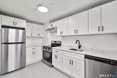 122 E Putnam Avenue #7, Greenwich, CT 06807 - Photo 3