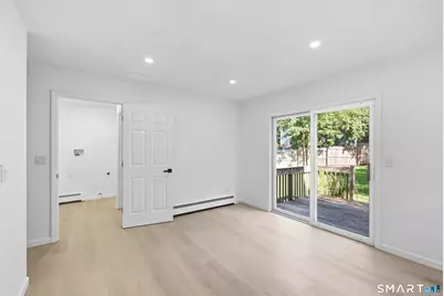 70 Victoria Court, Hamden, CT 06514 - Photo 7
