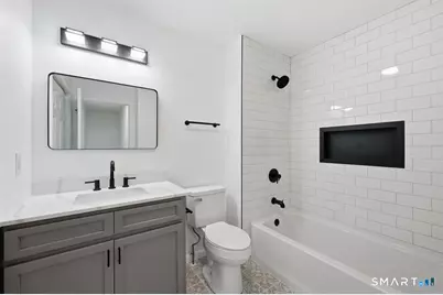 70 Victoria Court, Hamden, CT 06514 - Photo 15