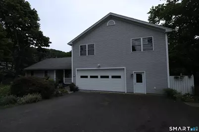 32 Benz Street, Ansonia, CT 06401 - Photo 3