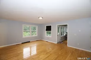 32 Benz St, Ansonia, CT 06401 - Photo 13