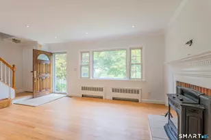 14 Ayres Dr, Stamford, CT 06905 - Photo 9