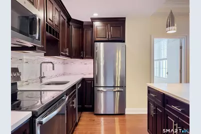 11 South Main Street #20, West Hartford, CT 06107 - Photo 5