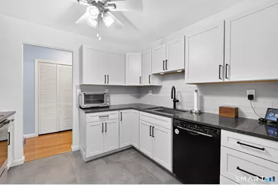 893 Farmington Avenue #1A, West Hartford, CT 06119 - Photo 7