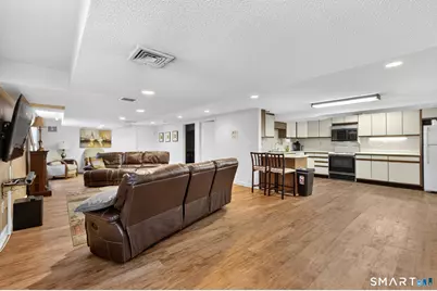893 Farmington Avenue #1A, West Hartford, CT 06119 - Photo 39
