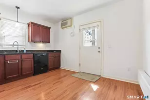 2 Coit St, New London, CT 06320 - Photo 23
