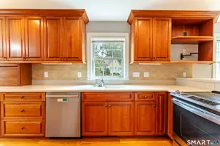 4 Clarks Ln, East Lyme, CT 06357 - Photo 15