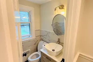 60 Hubbard Rd, Hartford, CT 06114 - Photo 7