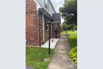 60 Hubbard Road, Hartford, CT 06114 - Photo 17