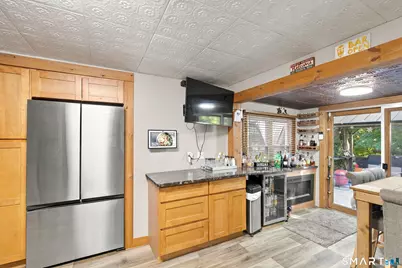 300 Francis Street, New Britain, CT 06053 - Photo 7