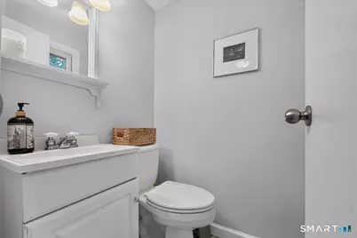 210 Bayard Avenue, North Haven, CT 06473 - Photo 9