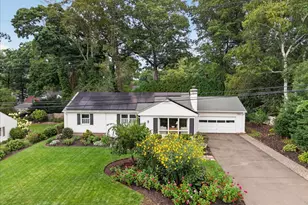 210 Bayard Ave, North Haven, CT 06473 - Photo 33