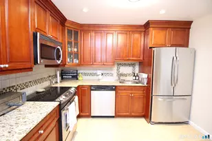 30 Maple Tree Ave, Stamford, CT 06906 - Photo 7
