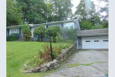 101 Birchwood Street, Waterbury, CT 06708 - Photo 5