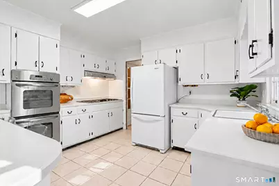 4 Lookout Lane, Westport, CT 06880 - Photo 9