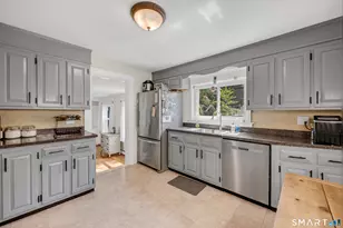 286 North St, Watertown, CT 06795 - Photo 11