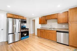216 Country Rd, Fairfield, CT 06824 - Photo 7