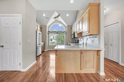 18 Wicklow Lane, Shelton, CT 06484 - Photo 7