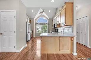 18 Wicklow Ln, Shelton, CT 06484 - Photo 7