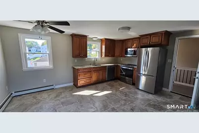 230 Oakland Avenue, New Britain, CT 06053 - Photo 3