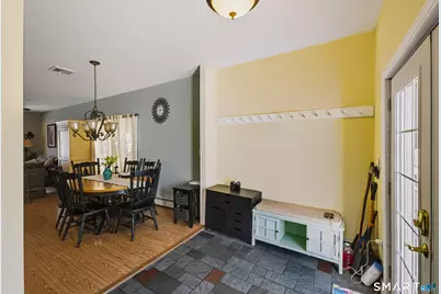 1058 East Broadway Avenue, Milford, CT 06460 - Photo 17