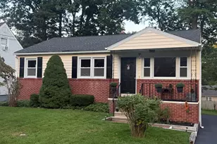 17 Honor Rd, West Haven, CT 06516 - Photo 1