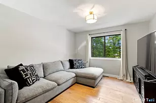 160 Nod Rd, Simsbury, CT 06089 - Photo 15