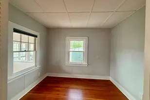 40 Portland Ave, Old Lyme, CT 06371 - Photo 17