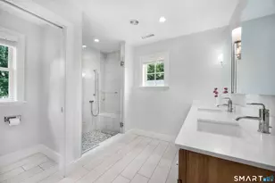 50 University Dr, Fairfield, CT 06824 - Photo 23