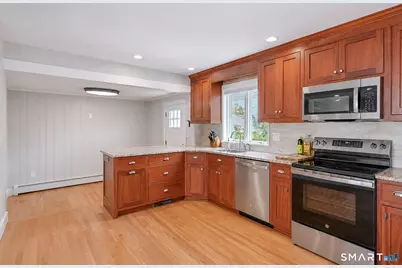 73 Alden Street, Fairfield, CT 06824 - Photo 9