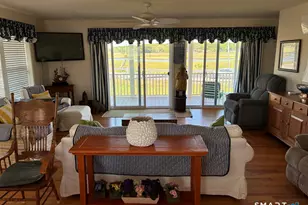 2 Buckingham Ave, Old Saybrook, CT 06475 - Photo 15