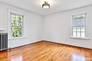 21 Parmalee Ave, New Haven, CT 06511 - Photo 9