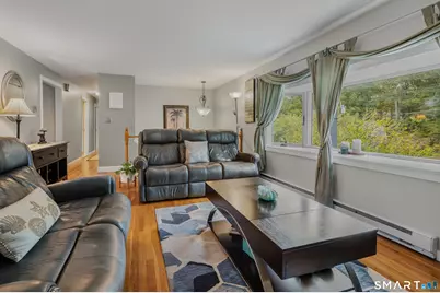 17 Louise Drive, East Lyme, CT 06357 - Photo 9