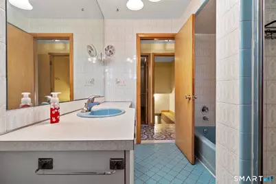 66 Goff Street, Waterbury, CT 06704 - Photo 23