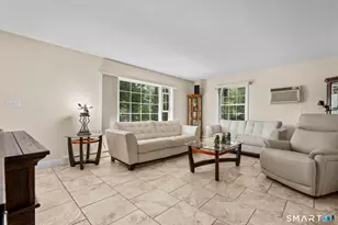66 Goff St, Waterbury, CT 06704 - Photo 9