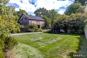428 Simsbury Rd, Bloomfield, CT 06002 - Photo 3