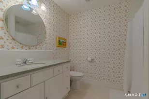 428 Simsbury Rd, Bloomfield, CT 06002 - Photo 21