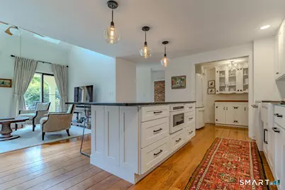 428 Simsbury Road, Bloomfield, CT 06002 - Photo 7