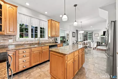 121 Amanda Drive, Manchester, CT 06040 - Photo 5